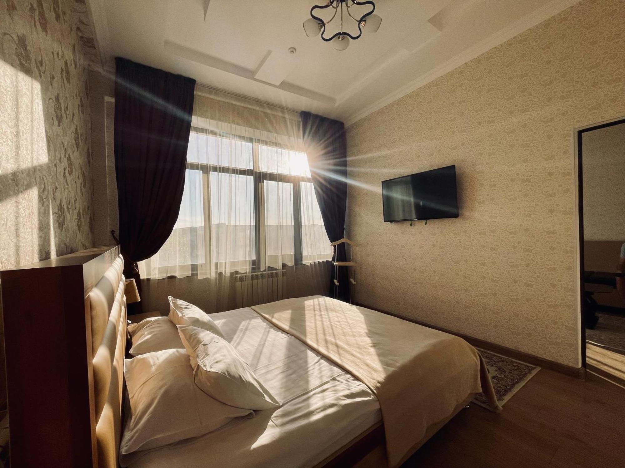 Hotel Dostyk Kyzylorda Exterior foto